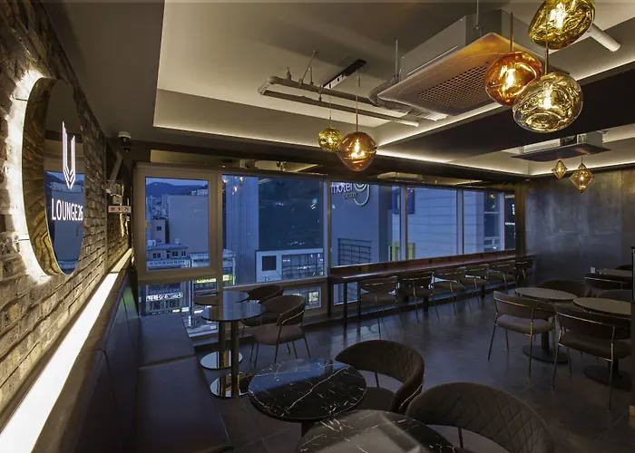 Lounge 26 酒店