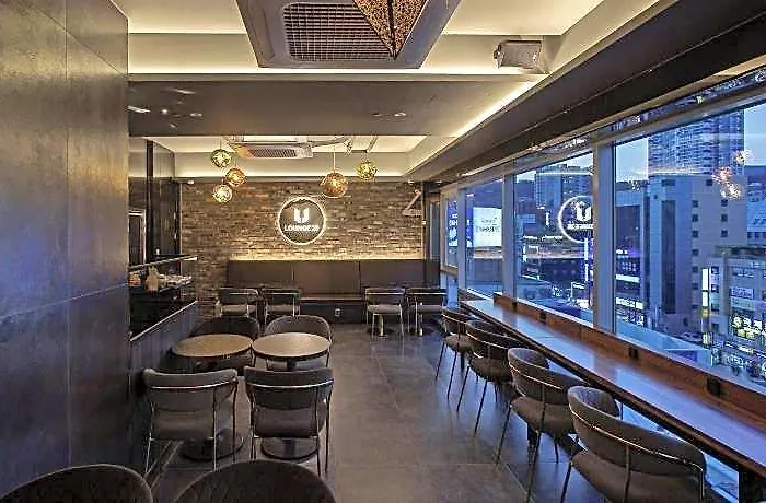 Lounge 26 3*